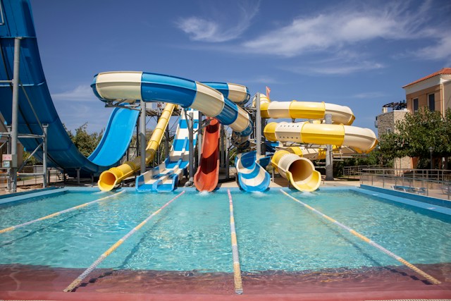 toboggan aquatique dans un camping tout près d'Arcachon